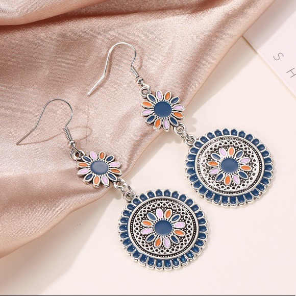 🔸2 for $15🔸Earrings - Picture 2 of 5